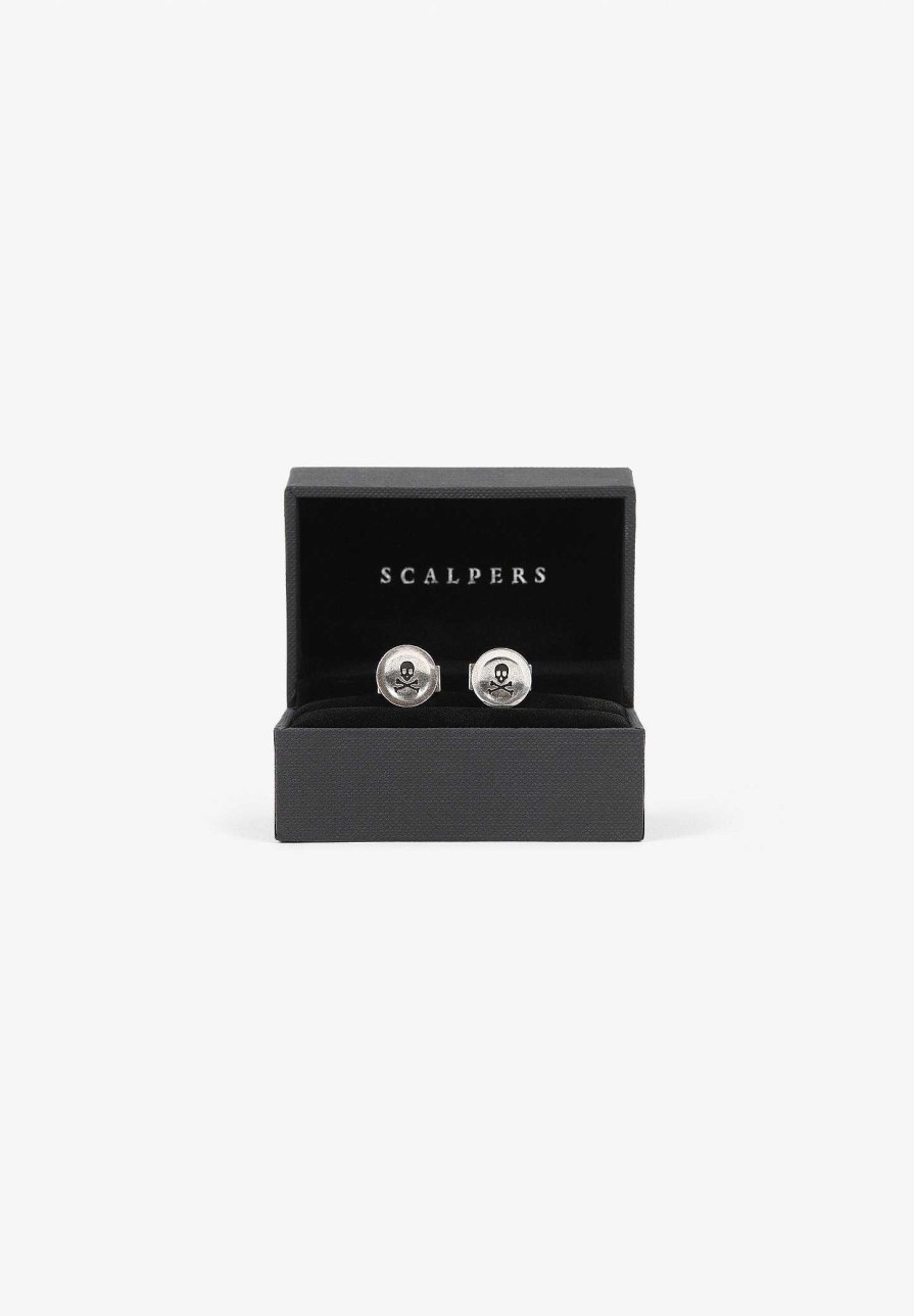 Scalpers Engraved Skull Round Cufflinks | Twins