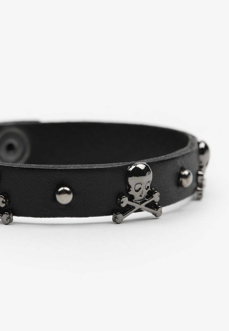 Scalpers Studded Skulls Bracelet | Imitation Jewelry