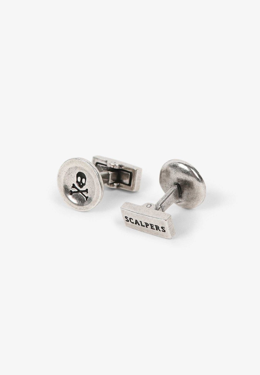 Scalpers Engraved Skull Round Cufflinks | Twins