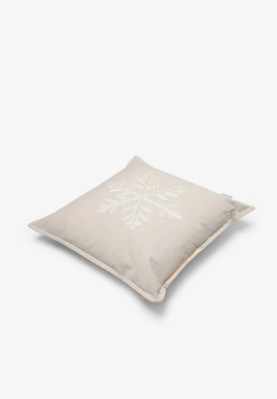 Scalpers Christmas Cushion | Cushions