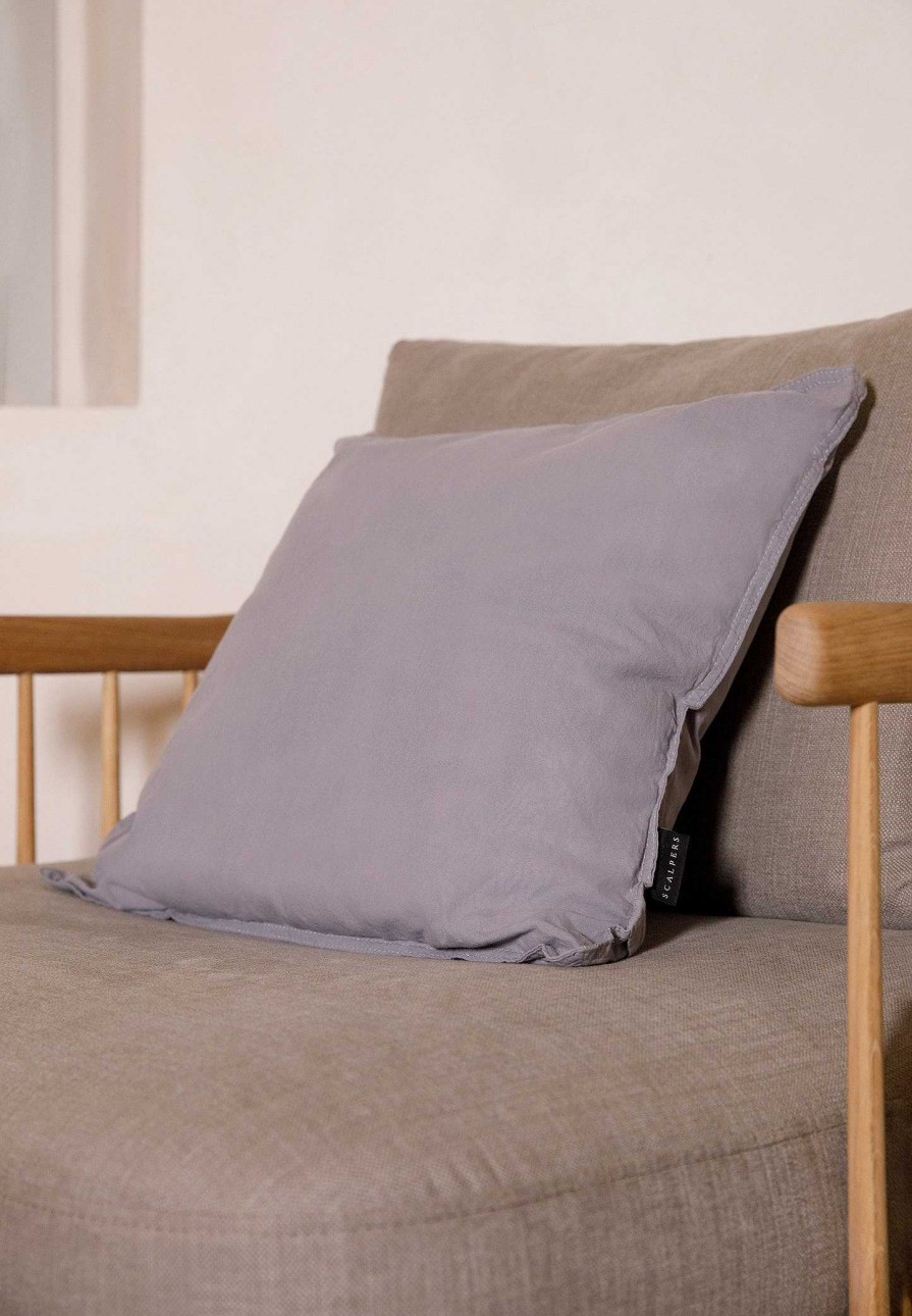 Scalpers Plain Cushion | Cushions