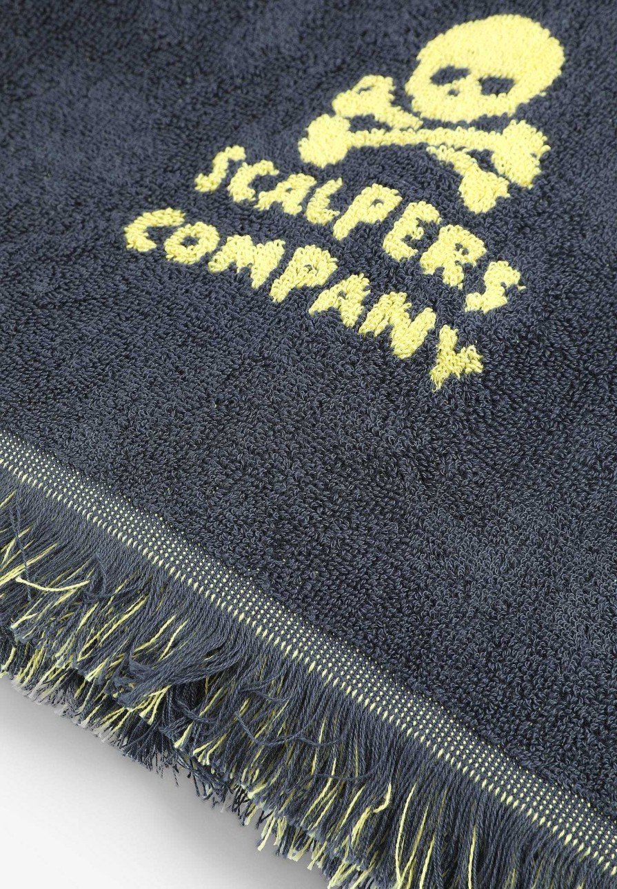 Scalpers Contrast Print Towel | Towels