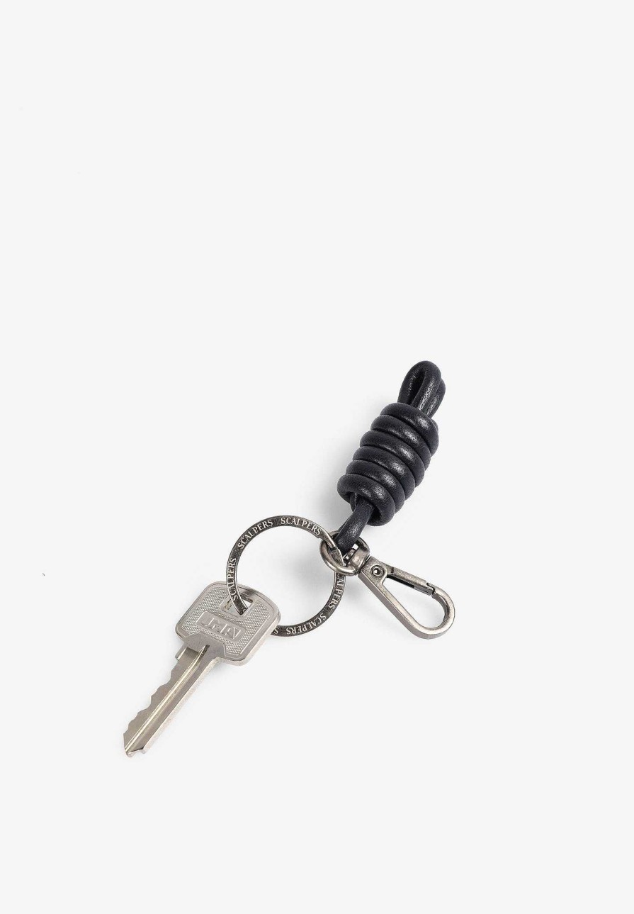 Scalpers Leather Knot Keychain | Keychains